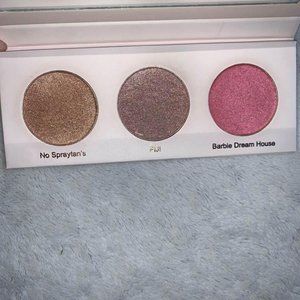 Basic Beauty Glowy Af Highlighter Palette